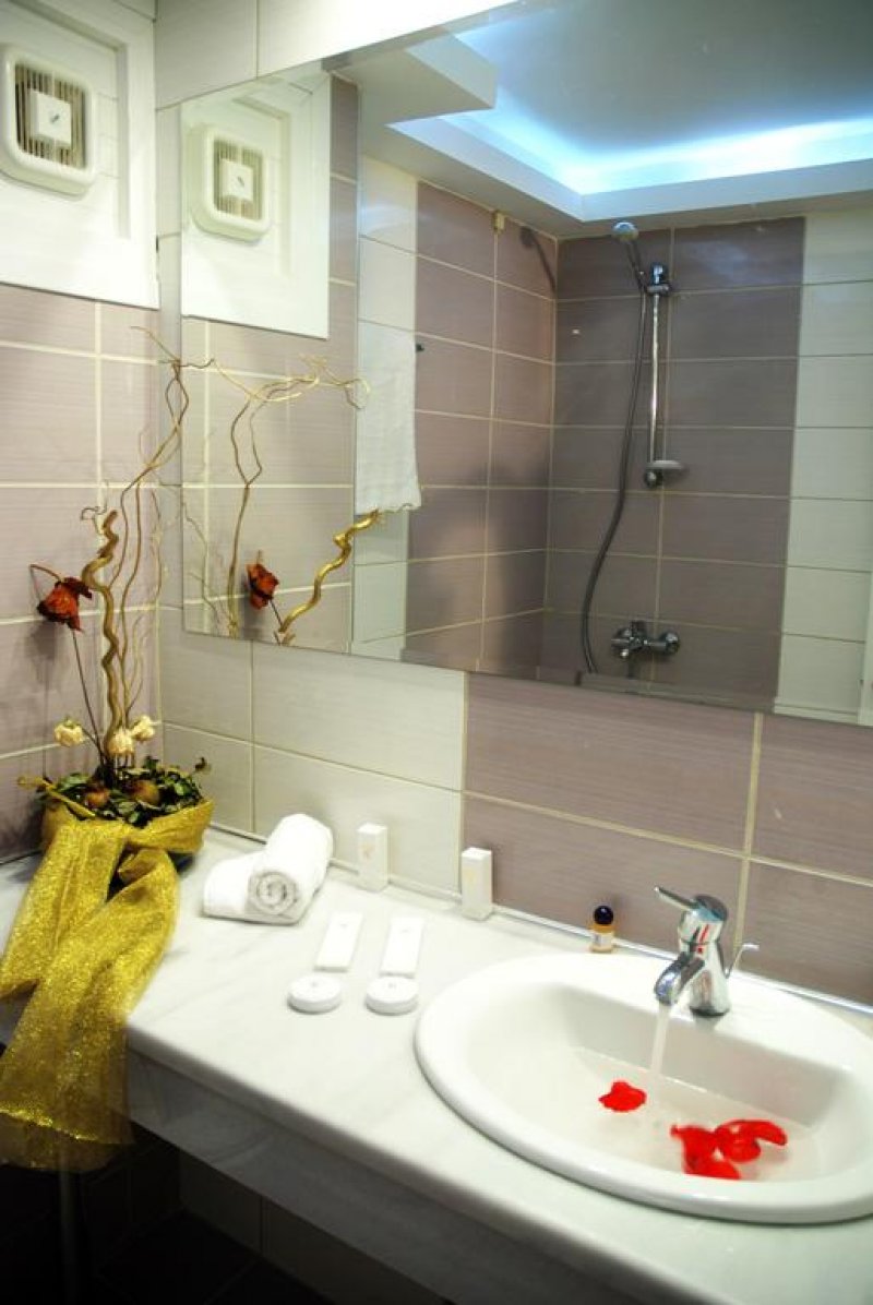 Letsos Hotel - Снимка 9