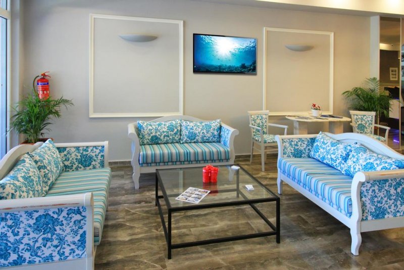 Silver Bay Hotel - Снимка 9