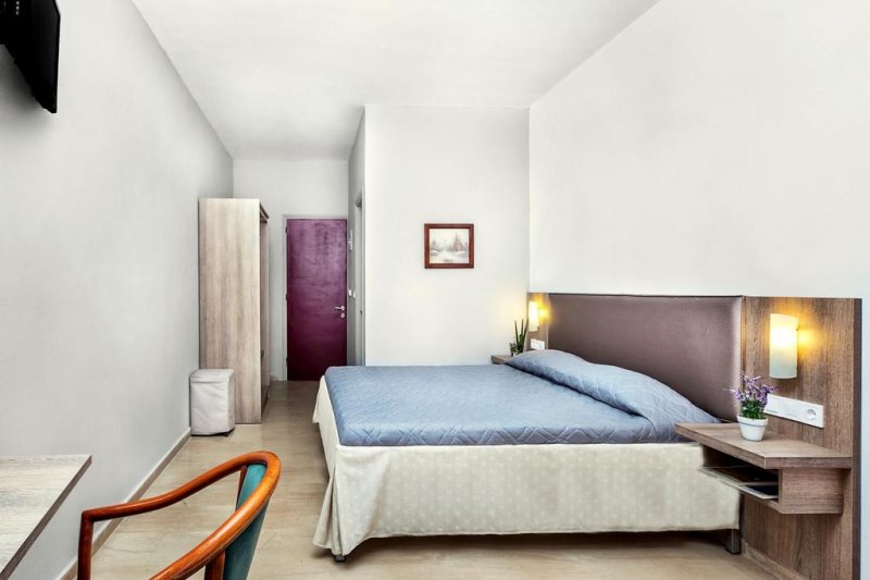 Silver Bay Hotel - Снимка 3