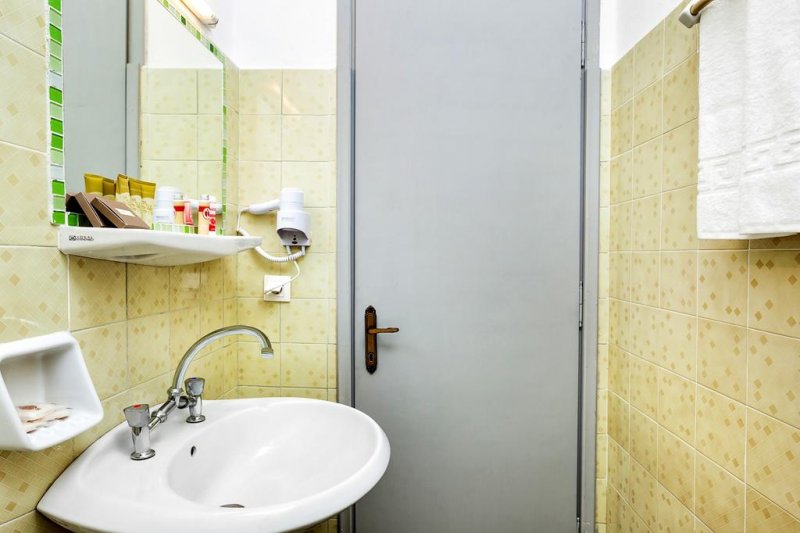 Silver Bay Hotel - Снимка 10