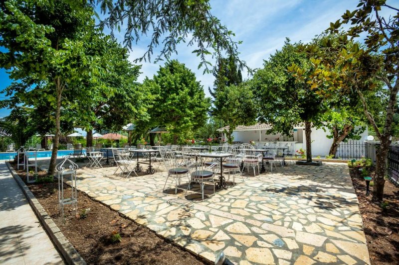 Silver Bay Hotel - Снимка 8