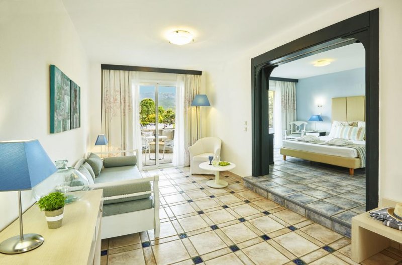 Ilio Mare Hotel - Снимка 3