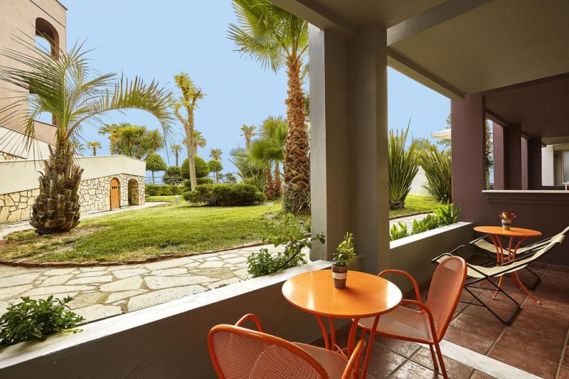 Ilio Mare Hotel - Снимка 8