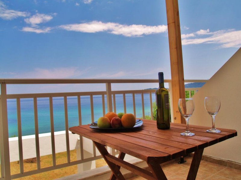 Maranton Beach Hotel - Снимка 3