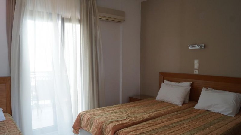 Sunset Hotel - Снимка 10