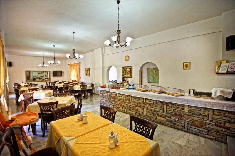 Sunset Hotel - Снимка 2