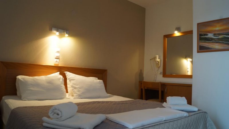 Sunset Hotel - Снимка 10