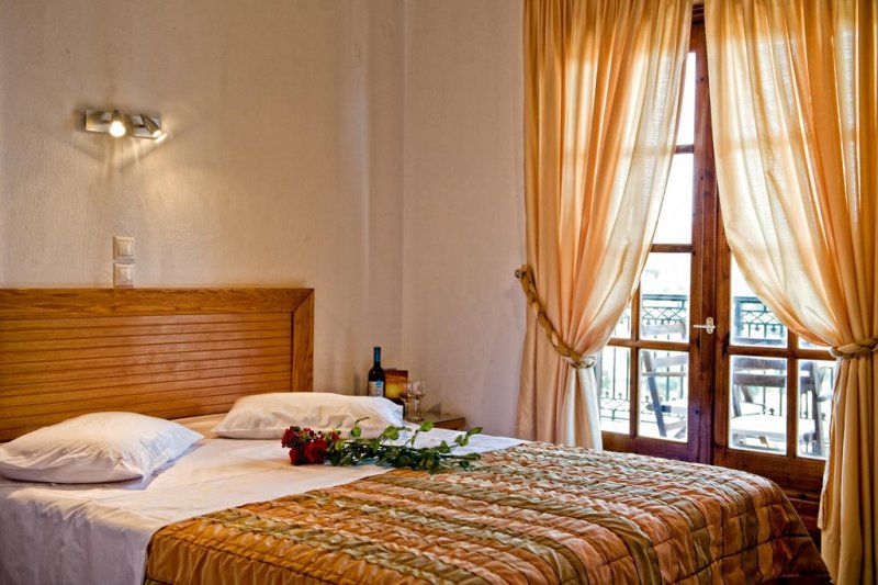 Sunset Hotel - Снимка 4