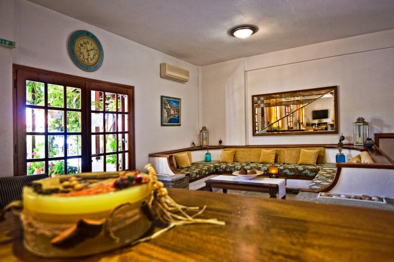 Sunset Hotel - Снимка 4