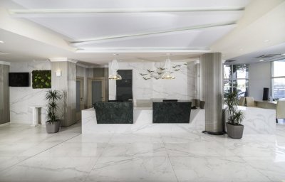 Portes Beach Hotel - Снимка 4