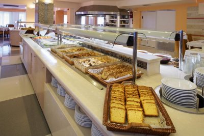 Portes Beach Hotel - Снимка 6