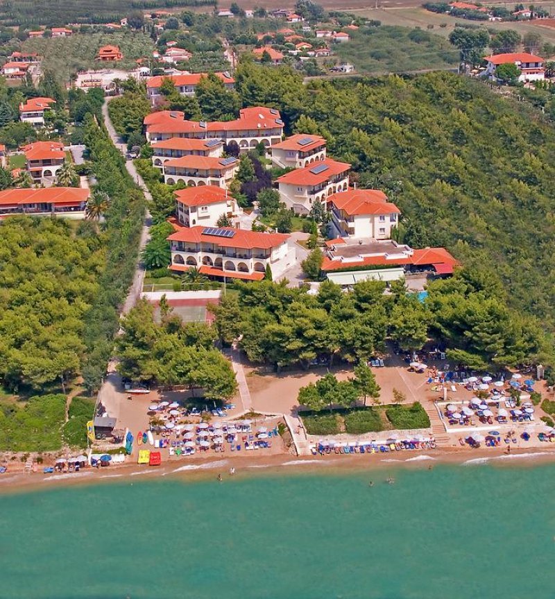 Portes Beach Hotel - Снимка 0