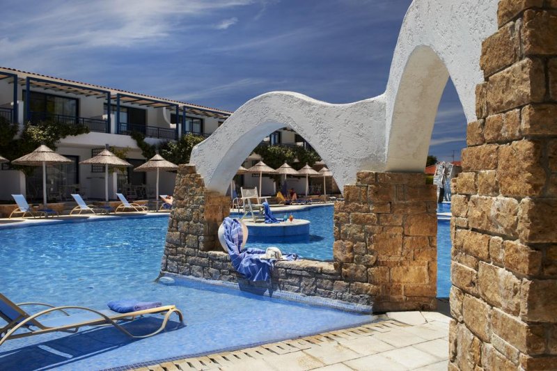 Athena Pallas Village - Снимка 1