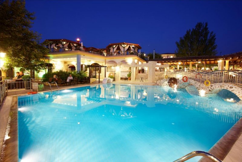 Athena Pallas Village - Снимка 0