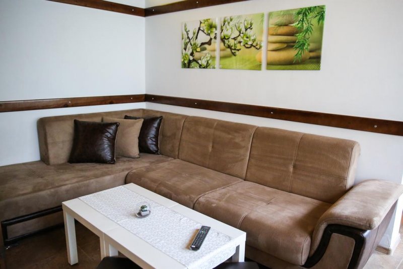 Къщата на времето - Снимка 2