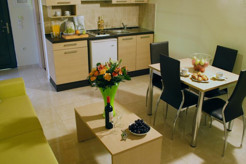 Eleana Hotel - Снимка 4