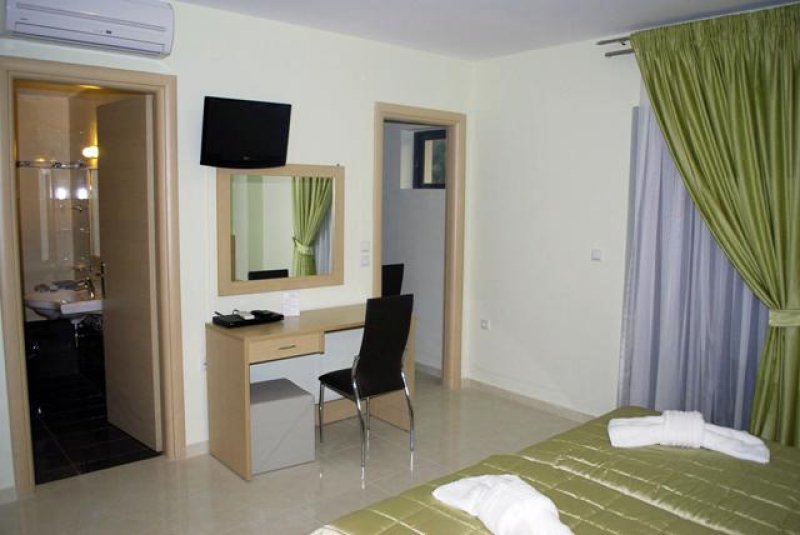 Eleana Hotel - Снимка 3