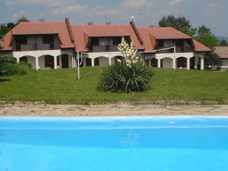 Комплекс Роден край - Снимка 3