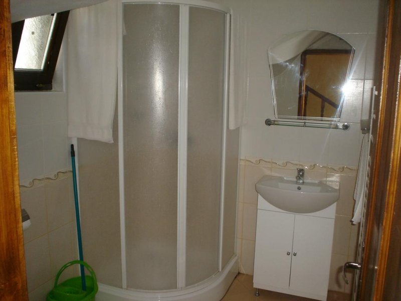 Комплекс Роден край - Снимка 9