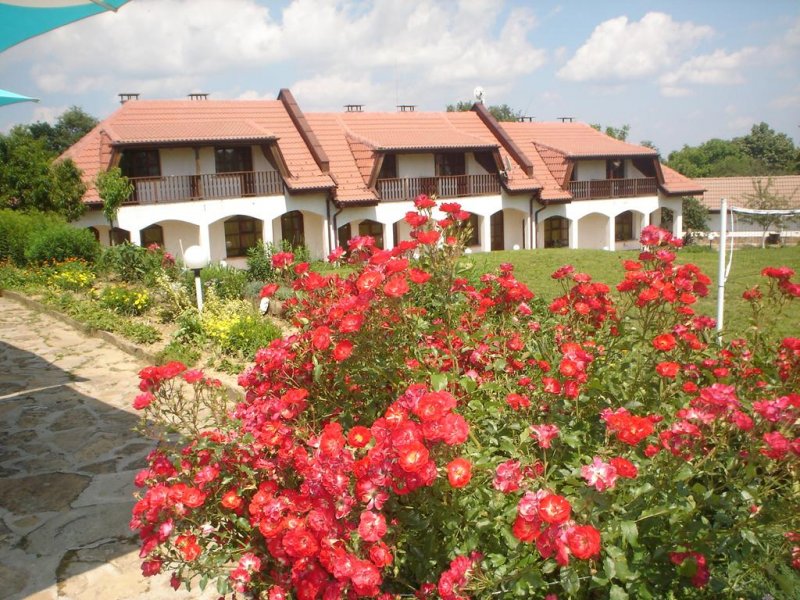 Комплекс Роден край - Снимка 2