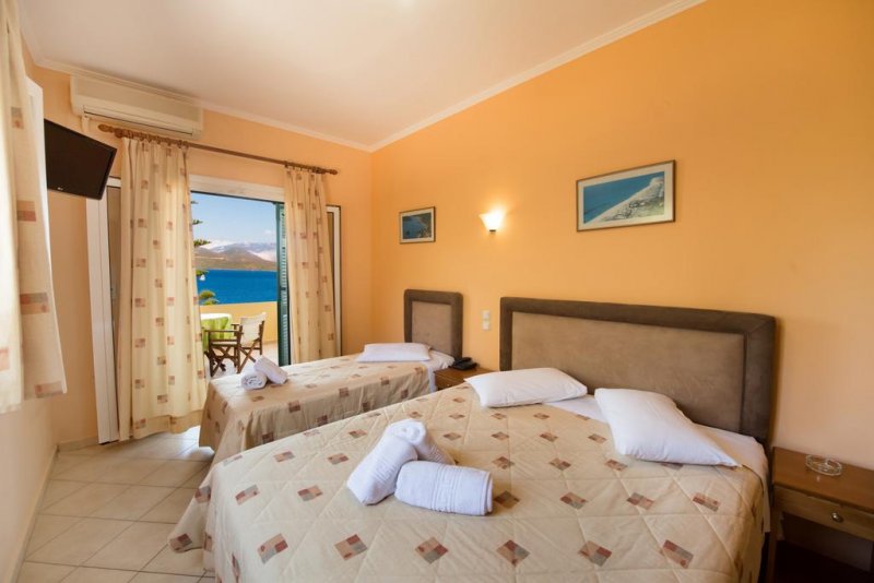 Hotel Sofia Nikiana - Снимка 9