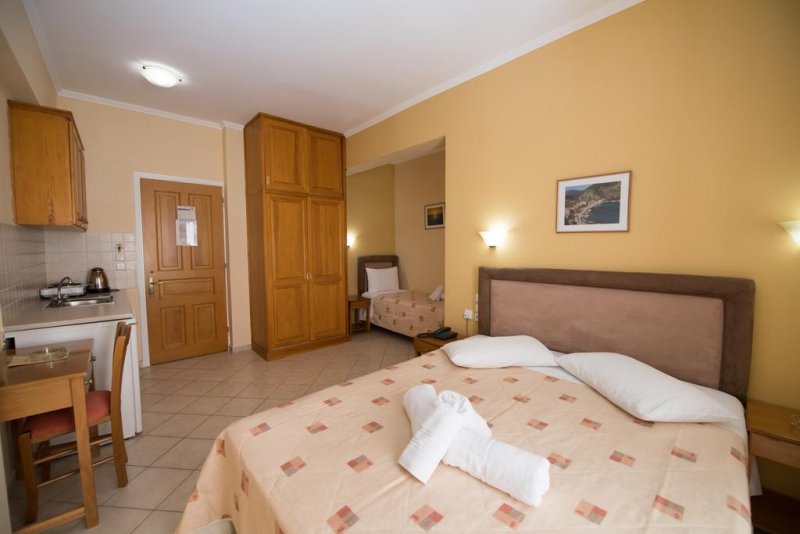 Hotel Sofia Nikiana - Снимка 7