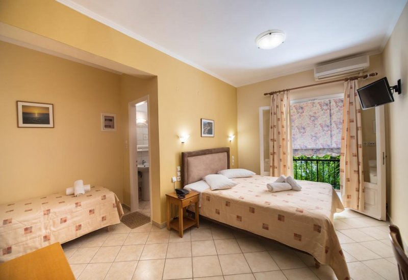 Hotel Sofia Nikiana - Снимка 11