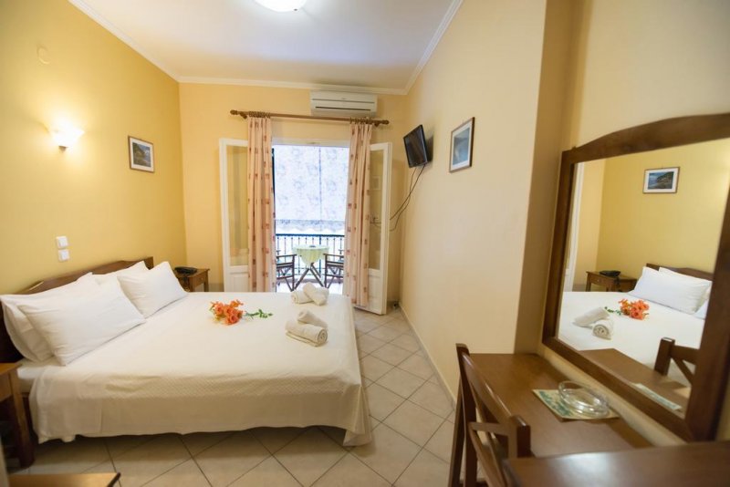 Hotel Sofia Nikiana - Снимка 9