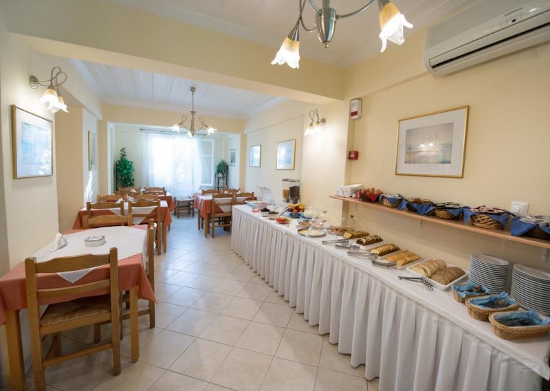 Hotel Sofia Nikiana - Снимка 11