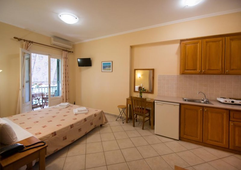 Hotel Sofia Nikiana - Снимка 10