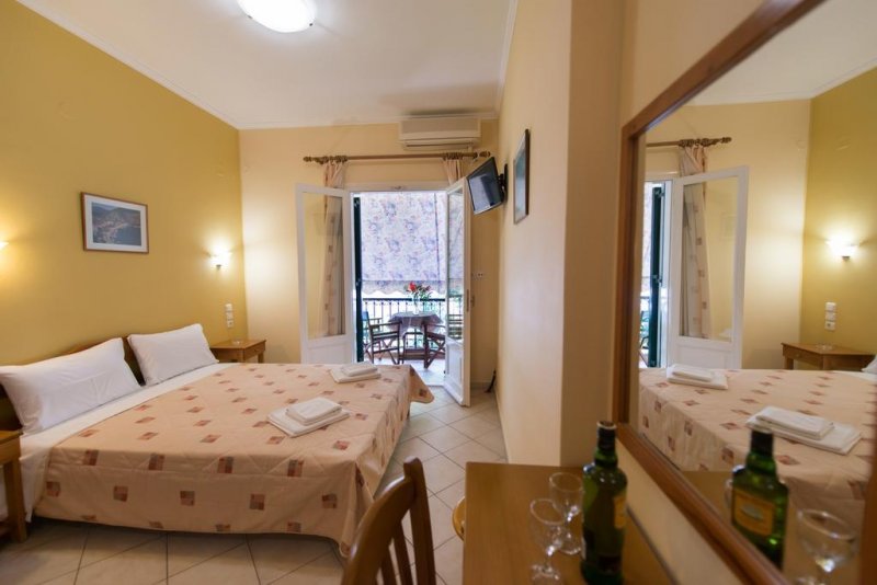 Hotel Sofia Nikiana - Снимка 11