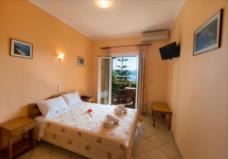 Hotel Sofia Nikiana - Снимка 3