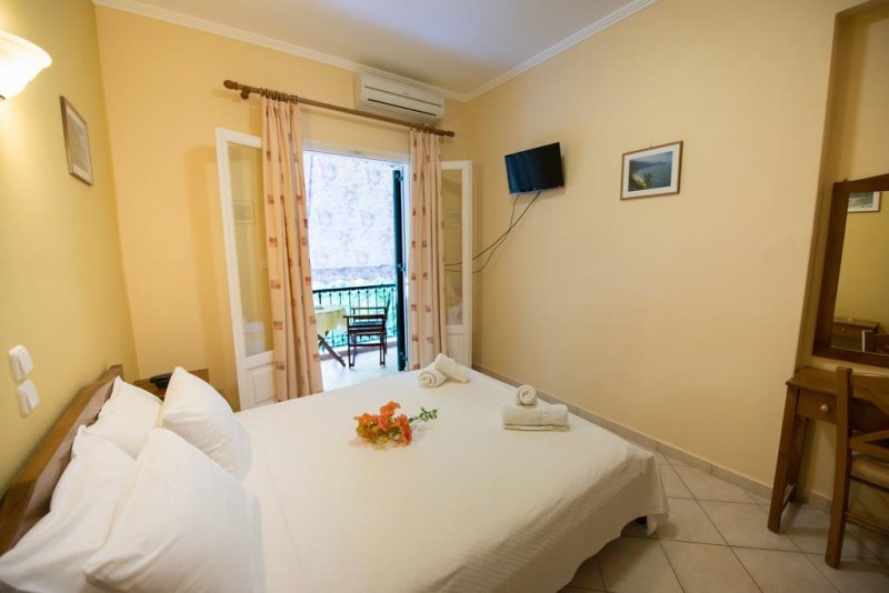 Hotel Sofia Nikiana - Снимка 11