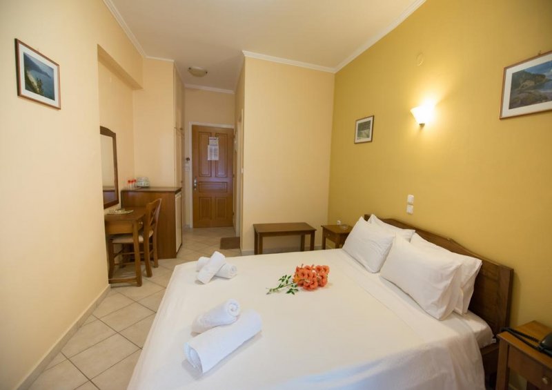 Hotel Sofia Nikiana - Снимка 7