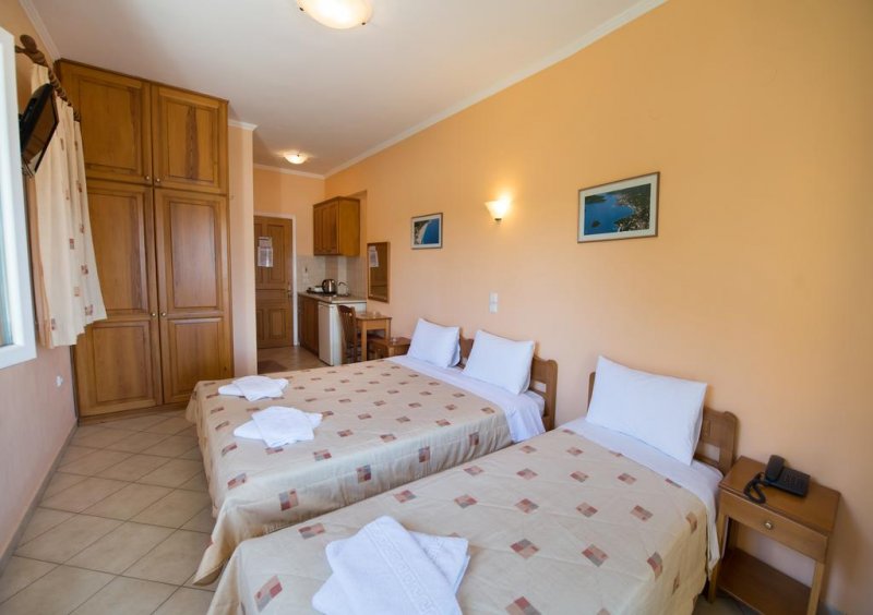 Hotel Sofia Nikiana - Снимка 2