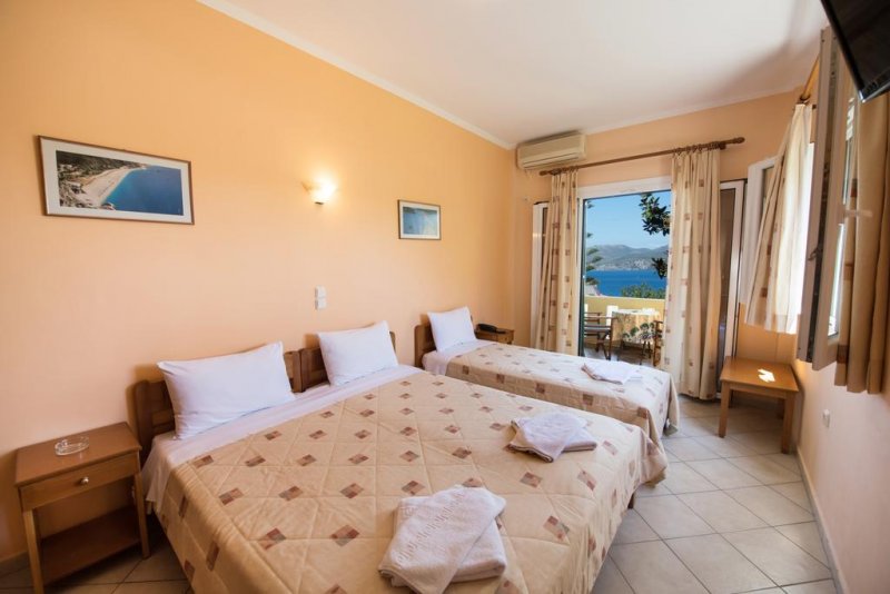 Hotel Sofia Nikiana - Снимка 11