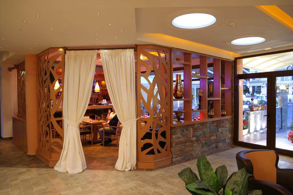 През Май и Юни: 3 нощувки със закуски в хотел Calypso 2*, Халкидики, Гърция! - Снимка 15