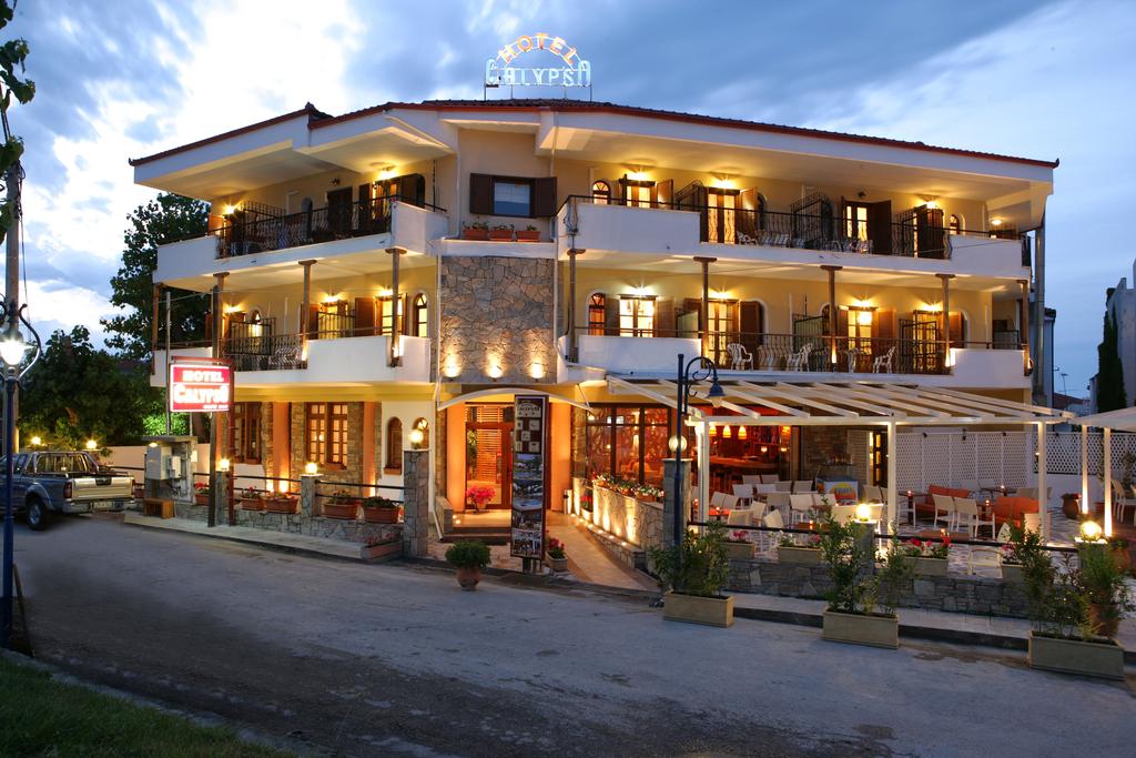През Май и Юни: 3 нощувки със закуски в хотел Calypso 2*, Халкидики, Гърция! - Снимка 16
