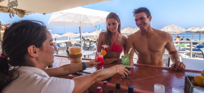 Messonghi Beach Holiday Resort - Снимка 1