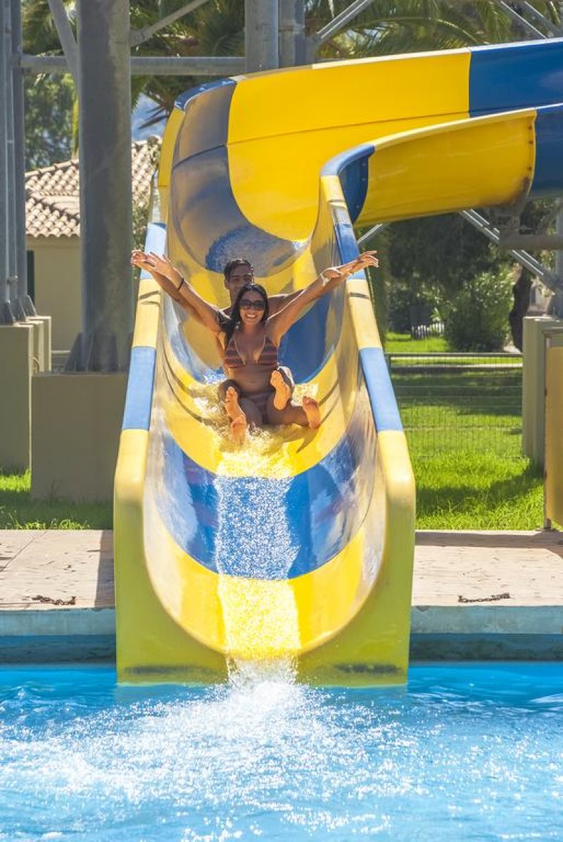 Messonghi Beach Holiday Resort - Снимка 2