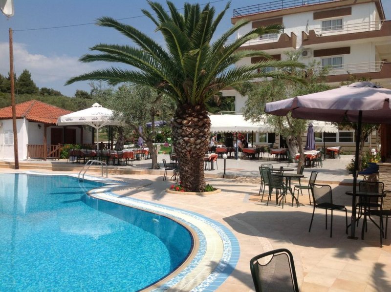 Olympic Bibis Hotel - Снимка 0