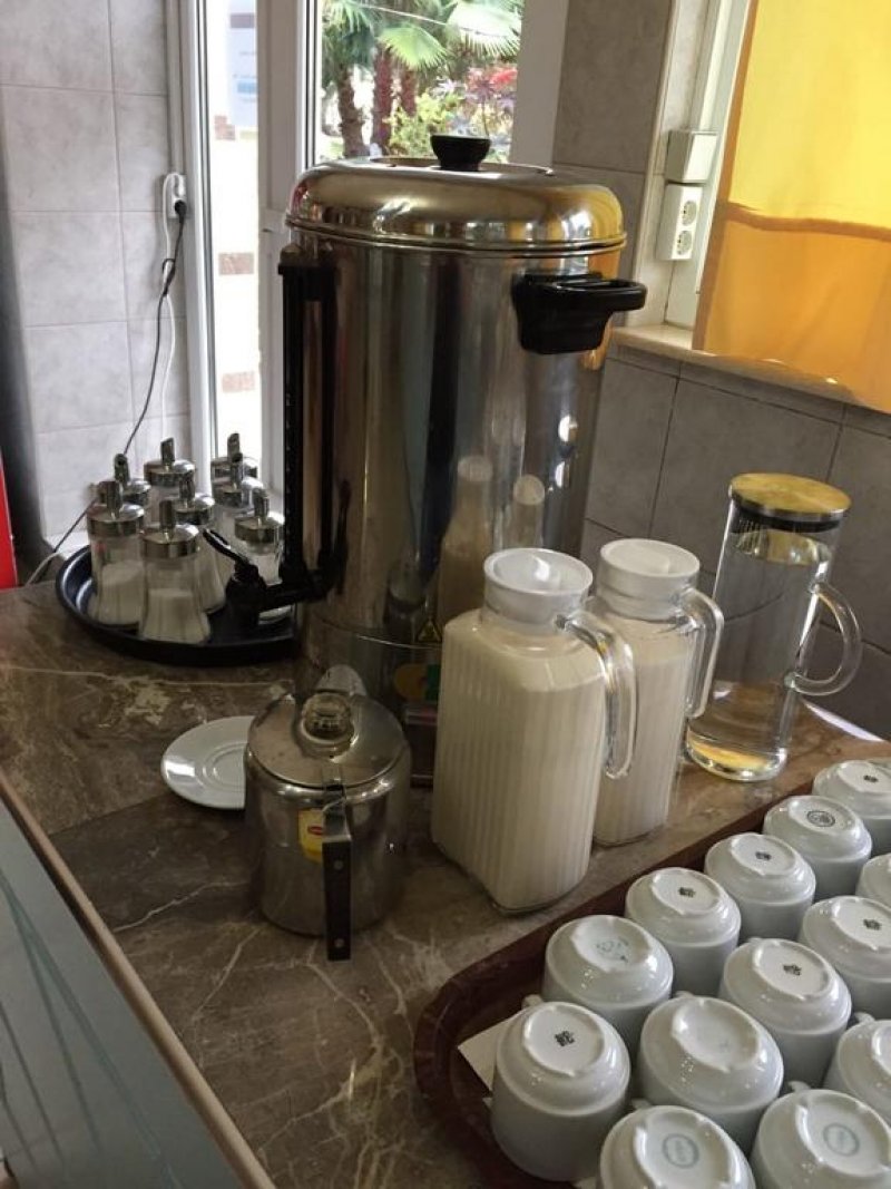 Olympic Bibis Hotel - Снимка 3