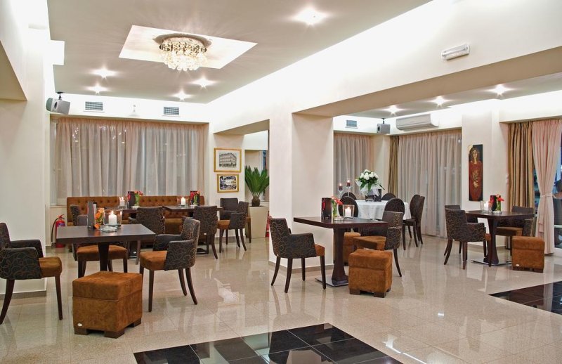 Hotel Europe - Снимка 3