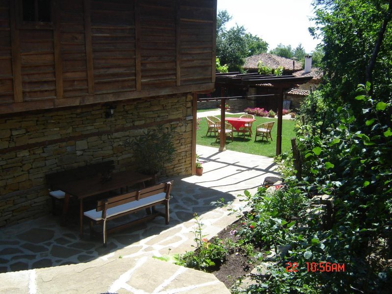 Къща за гости Кенара - Снимка 11