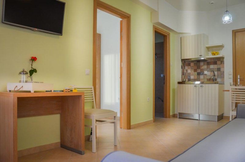 Aelia Villa - Снимка 7