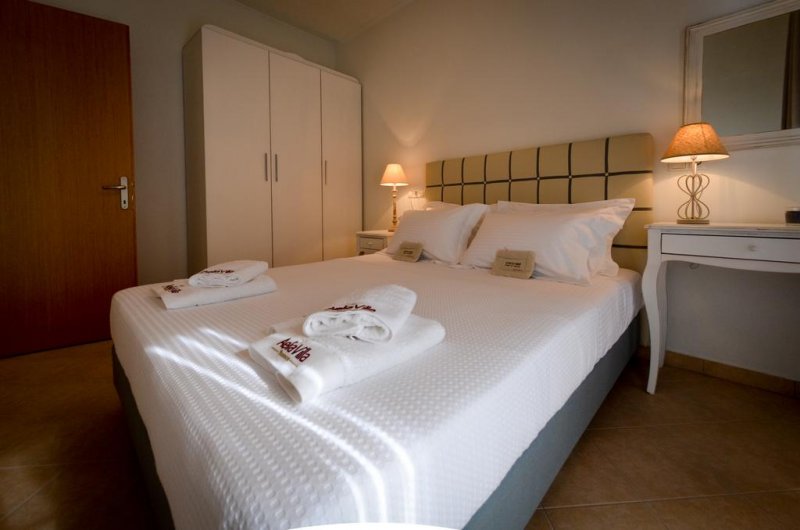 Aelia Villa - Снимка 5