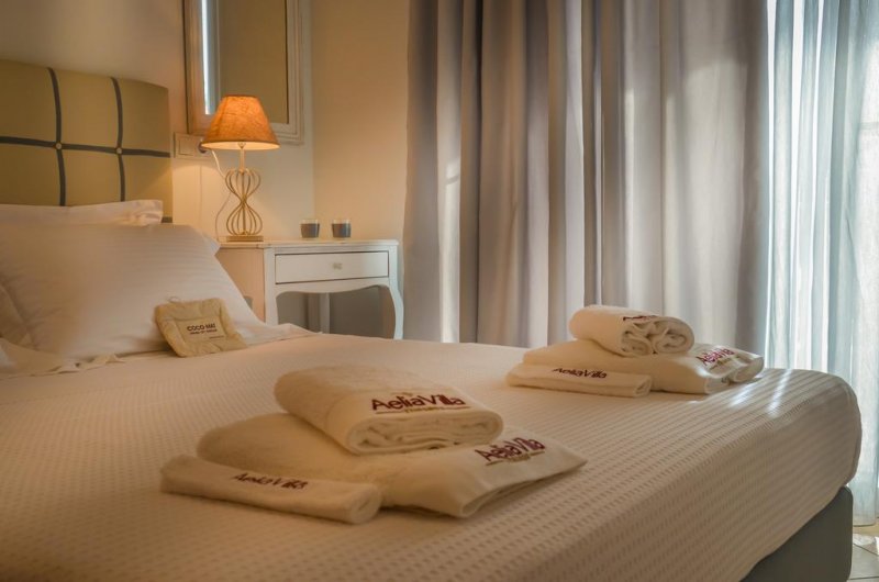 Aelia Villa - Снимка 8