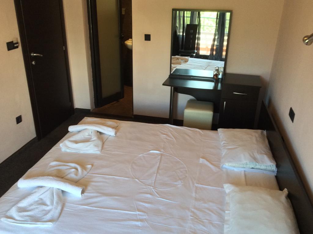 Нощувка в хотел Сантана**, Сандански на ТОП ЦЕНА - Снимка 32