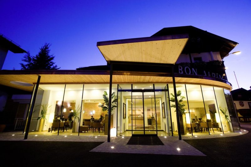 Hotel Bon Alpina - Снимка 3