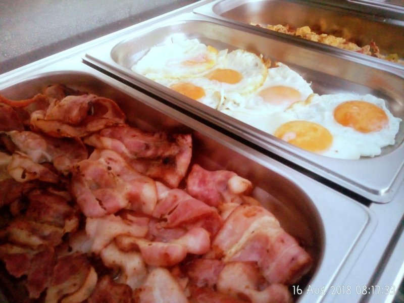 Aliston Hotel Studios - Снимка 1